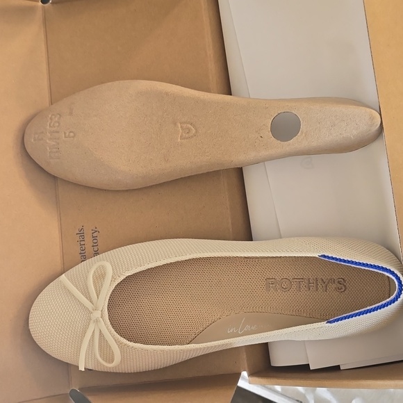 New Rothy's The Ballet Flat - Gardenia 5 - Picture 1 of 6
